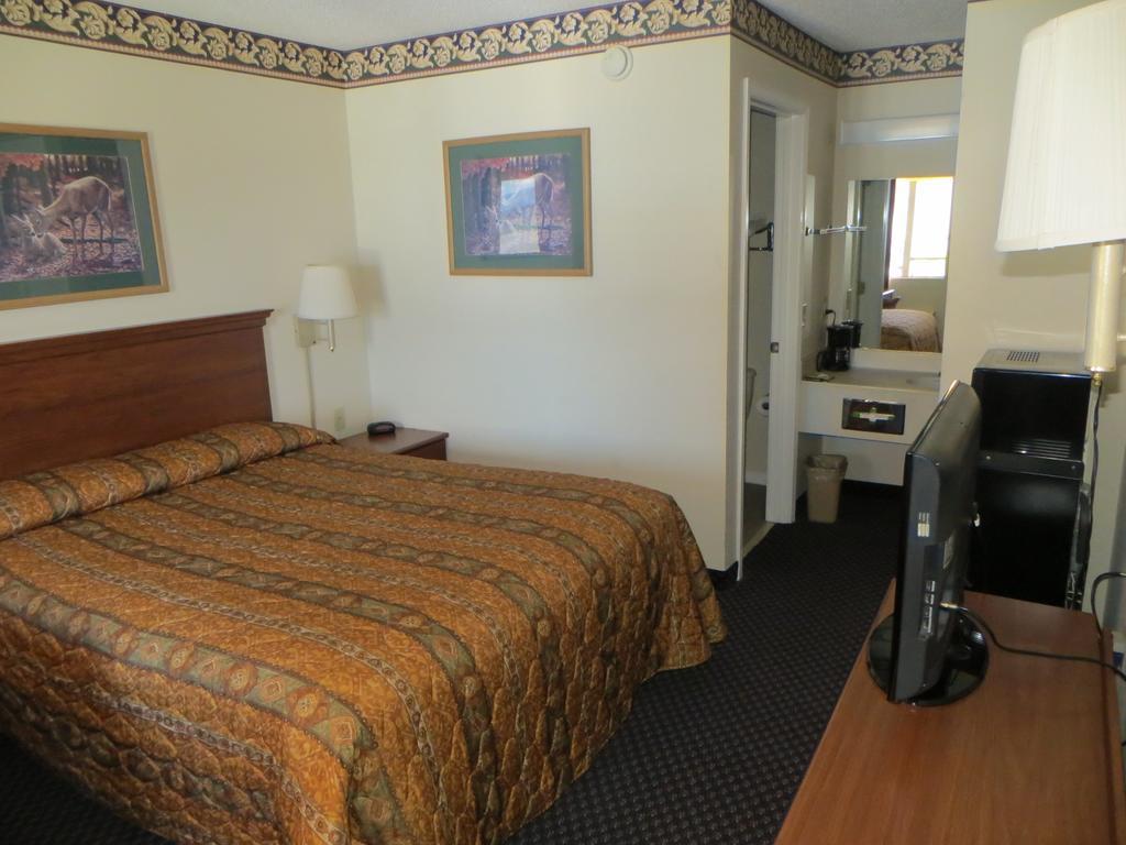Clairmont Inn Jasper Buitenkant foto