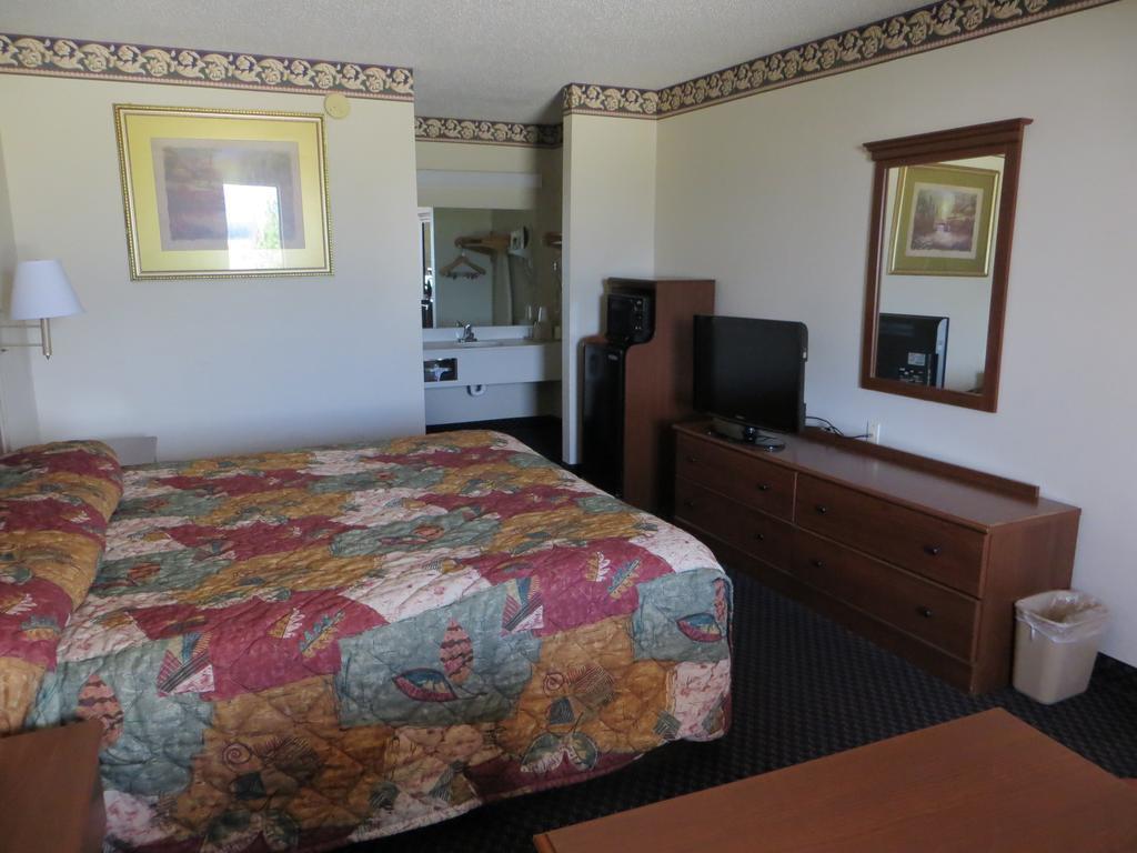 Clairmont Inn Jasper Buitenkant foto